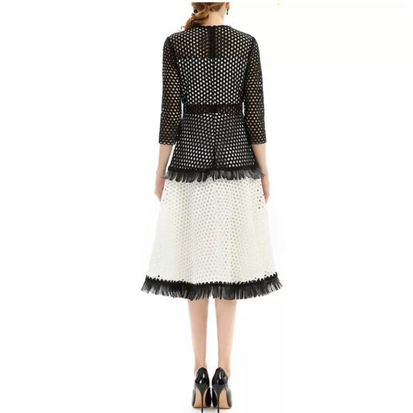 EC three-quarter sleeves tiered design flared midi dress perforated mesh size 10 - Picture 7 of 8